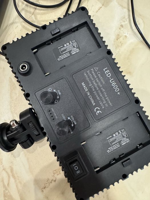 Відео світло U - 600 зі штативом