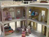 Sylvanian Families, магазин, дом та трамвай