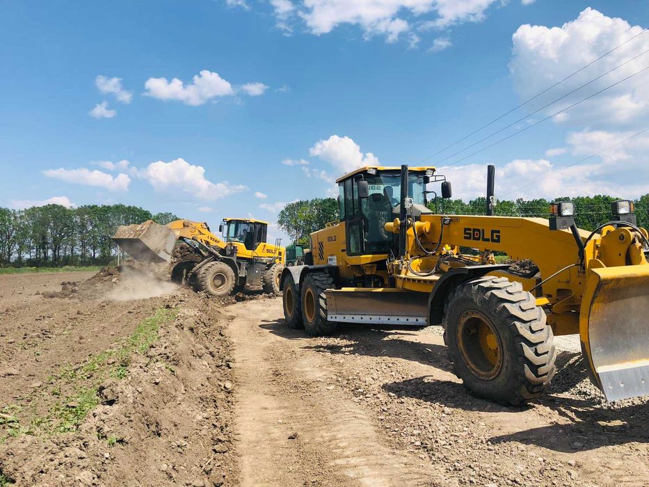 Земляні роботи / земляные работы / (екскаватори, грейдери, бульдозери)