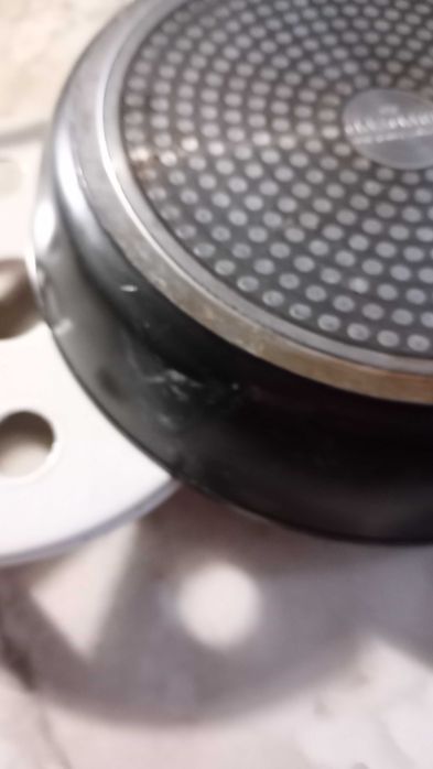 Сковорода диаметром 25 см высота бортика 7 см