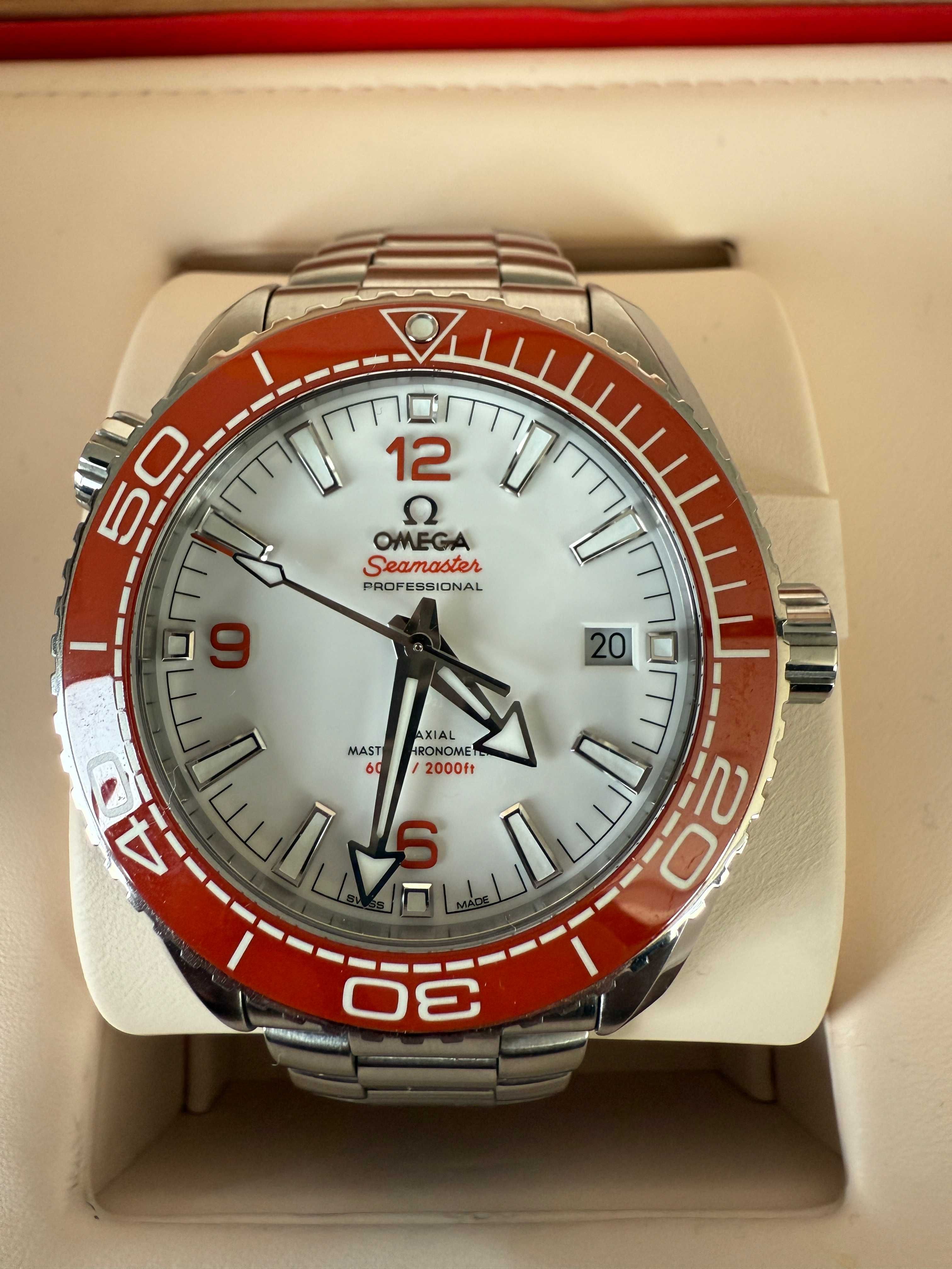Omega Seamaster Planet Ocean  / 2022