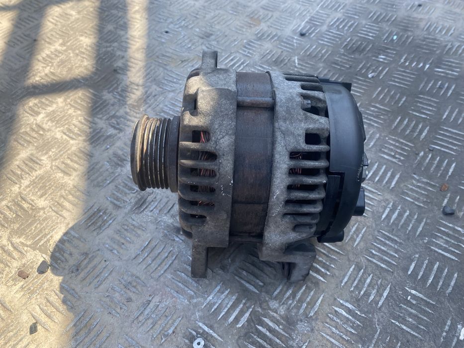Opel Astra J Meriva B Zafira B 1.7CDti Alternator 140A