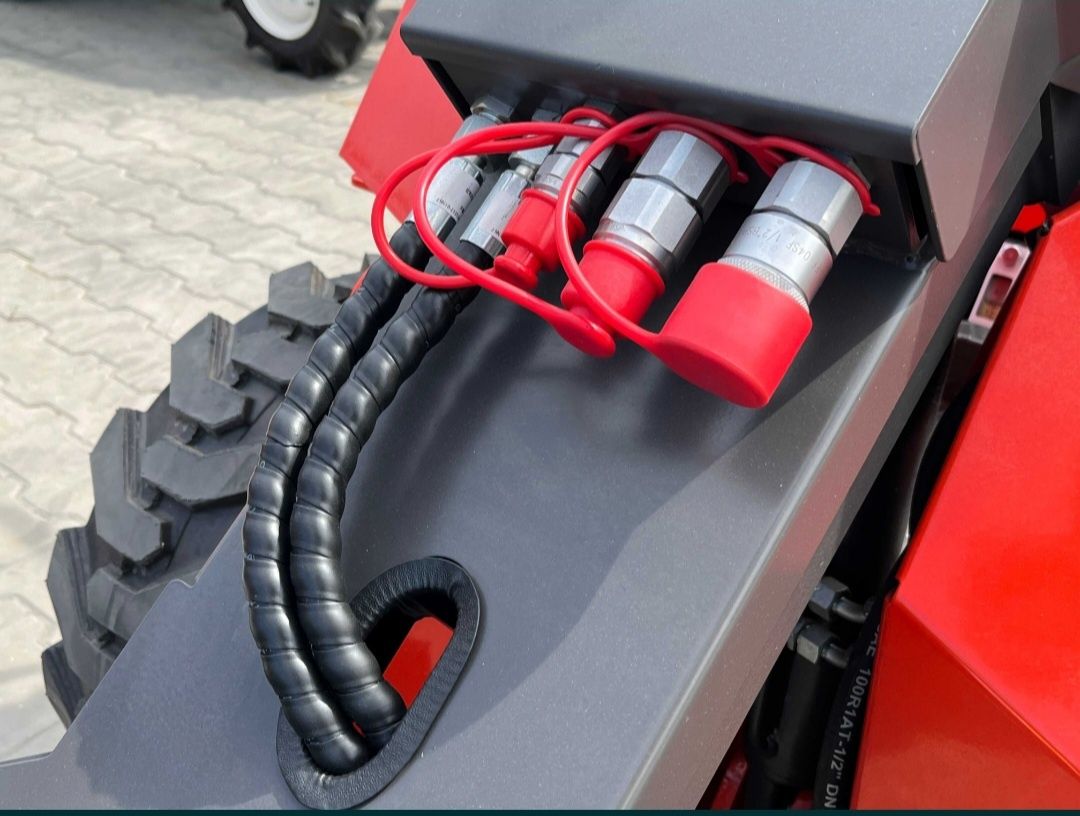 MINI ŁADOWARKA KOŁOWA Mini Skid Steer
XTM X360S Brigss&Stratton