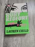 Ruby Redfort spójrz mi w oczy Lauren Child