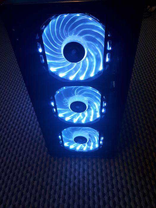 Komputer stacjonarny gratis monitor philips 19 cali led