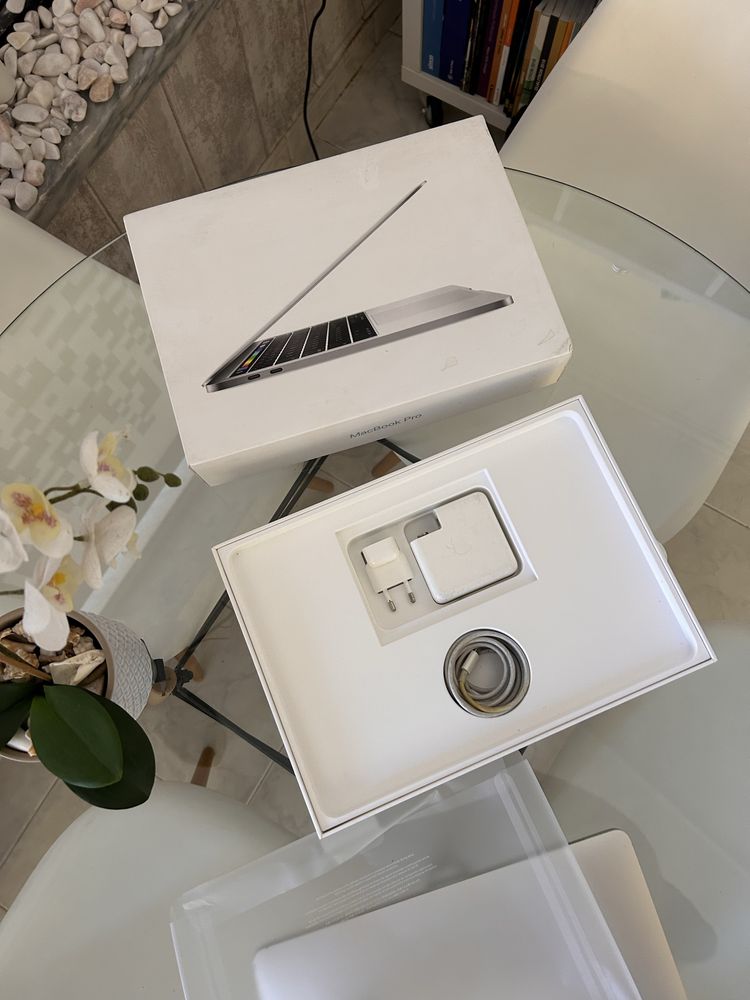 MacBook Pro 2016 Touch-Bar 500GB