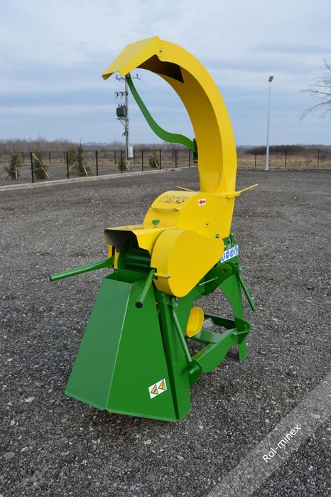 Rozdrabniacz do gałęzi Rębak ogrodowy Selmar R-16 Transport