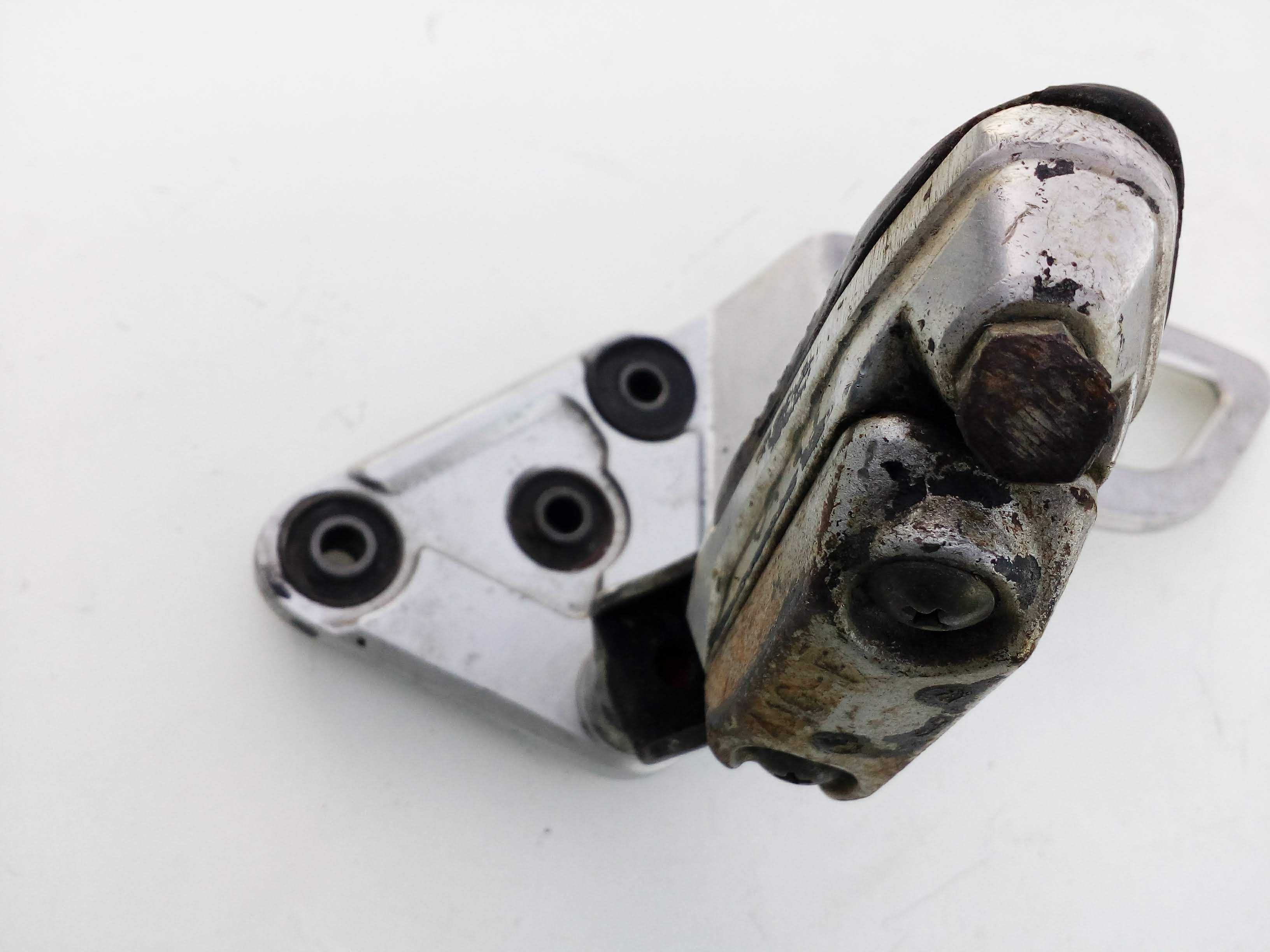 Suzuki gsf 1250 bandit set lewy kierowcy podnóżek przód