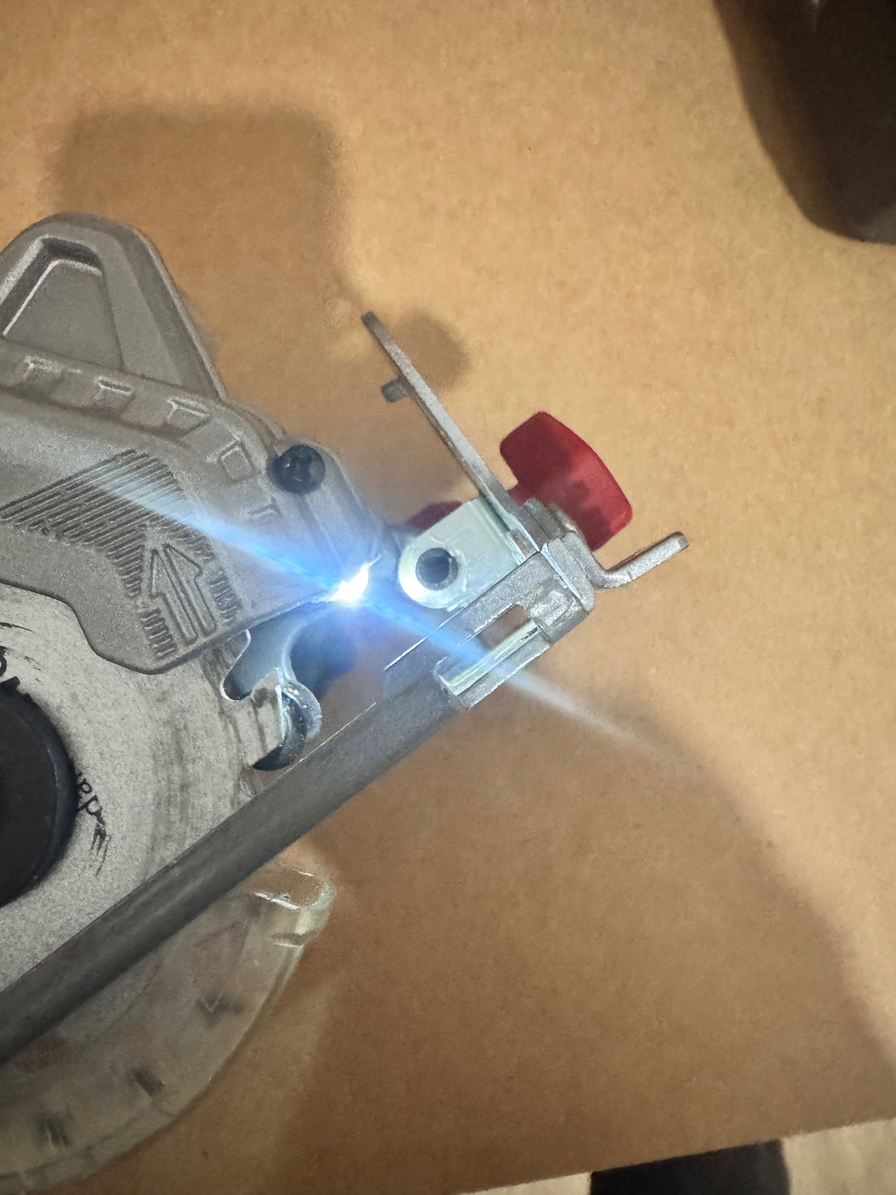 Mini serra circular Parkside 12v