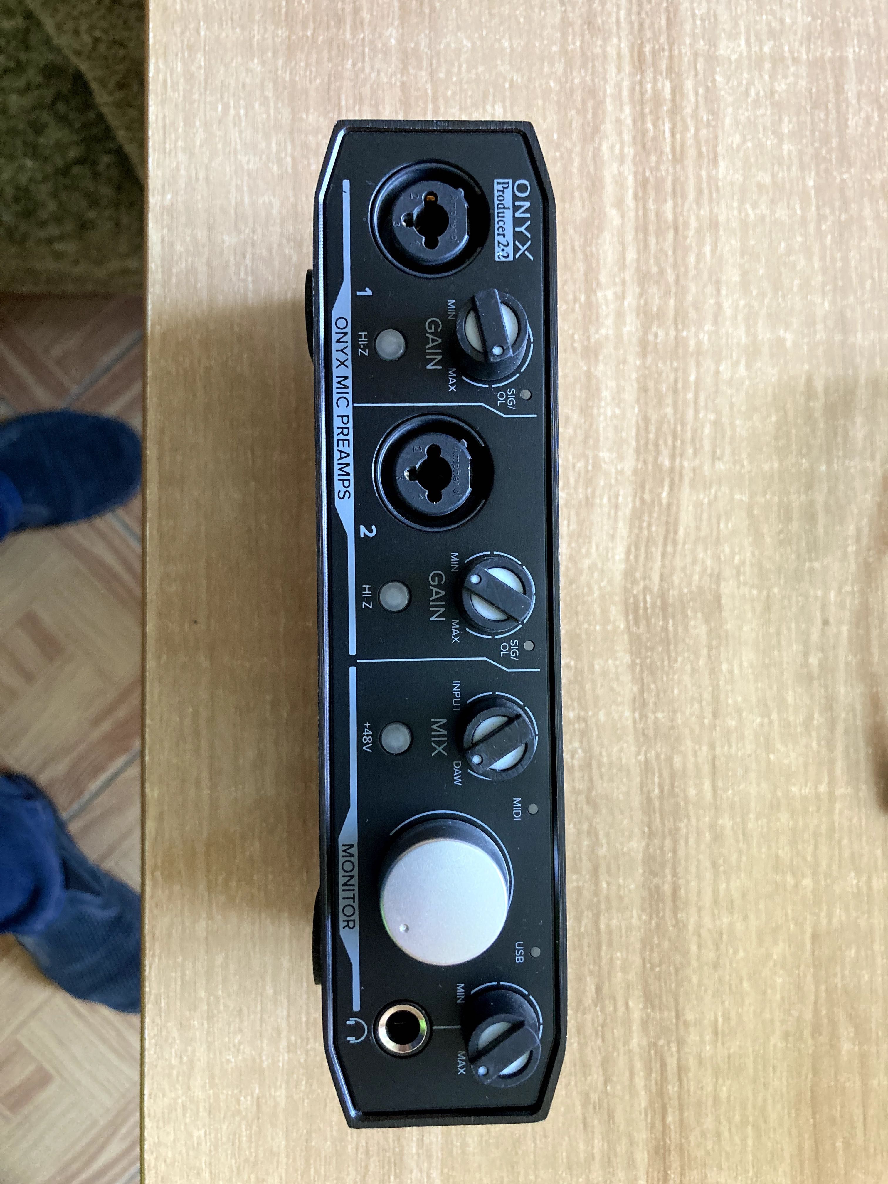 Аудиоинтерфейс Mackie Onyx Producer 2-2 — отличное состояние