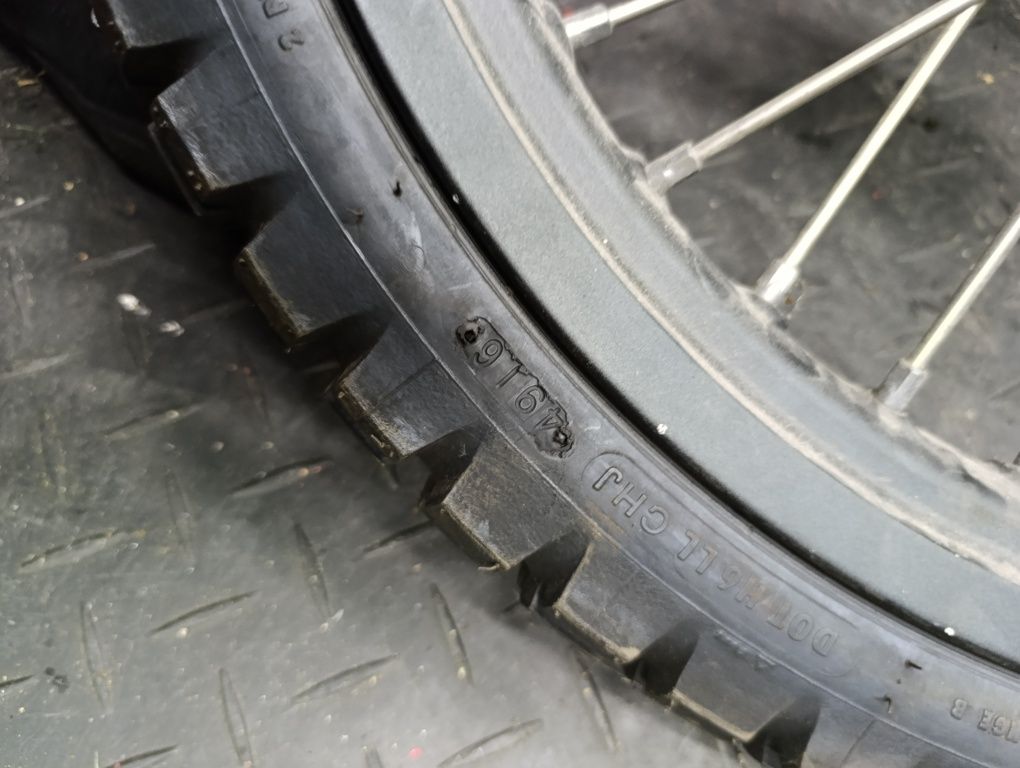 Koło ktm adventure 1190 i 1090 przód przednie 21 z oponą.