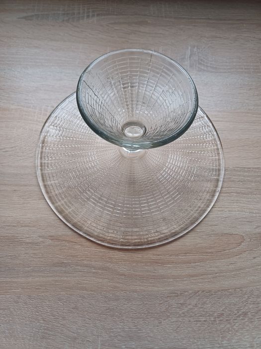 Duża szklana patera na tort, na stożku wys. 26cm Ząbkowice