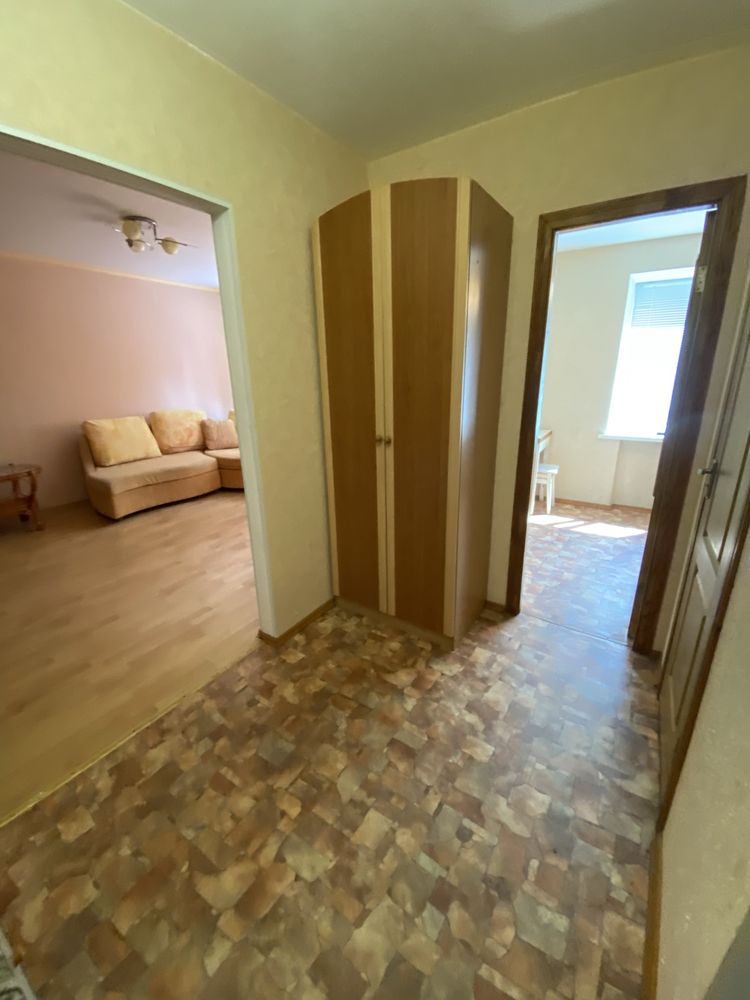 Квартира під здачу в оренду, Домбровського