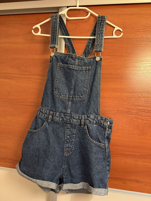Jeansowe ogrodniczki