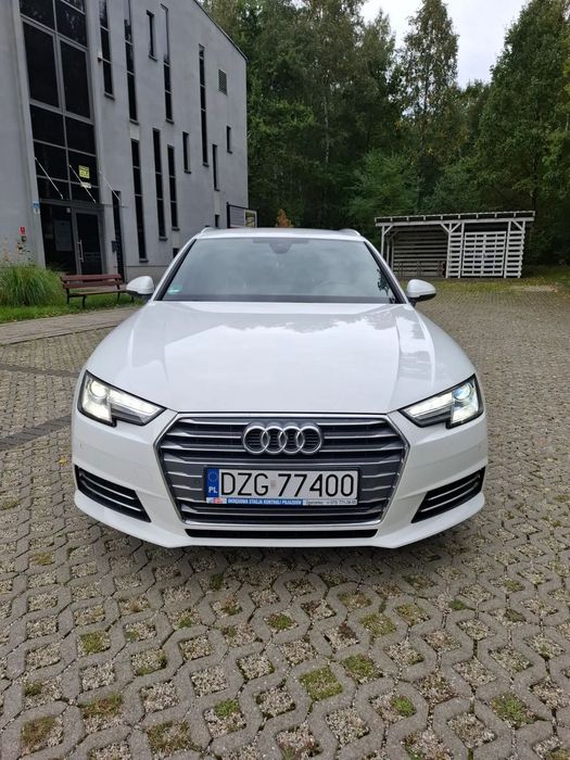 Audi A4 Audi a4 b9 Avant 2.0 Tdi 230KM s-line S-TRONIC