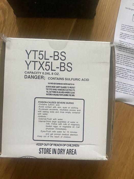 Мото аккумулятор Yuasa YTX5L-BS Toplite 12v пусковой 80 114*71*106 мм