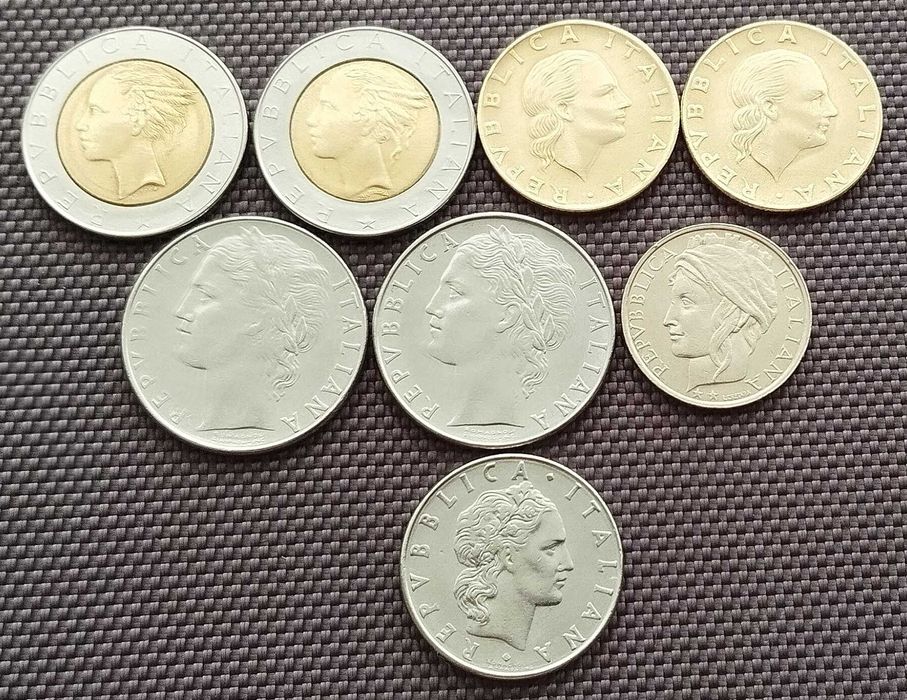Колекція 8 монет Італії