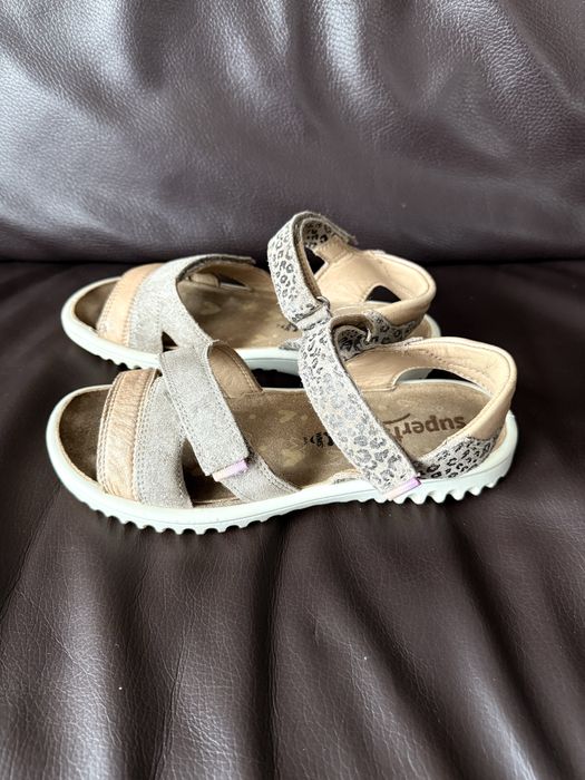 Sandałki na rzepki superfit rozm.35 dla dziewczynki