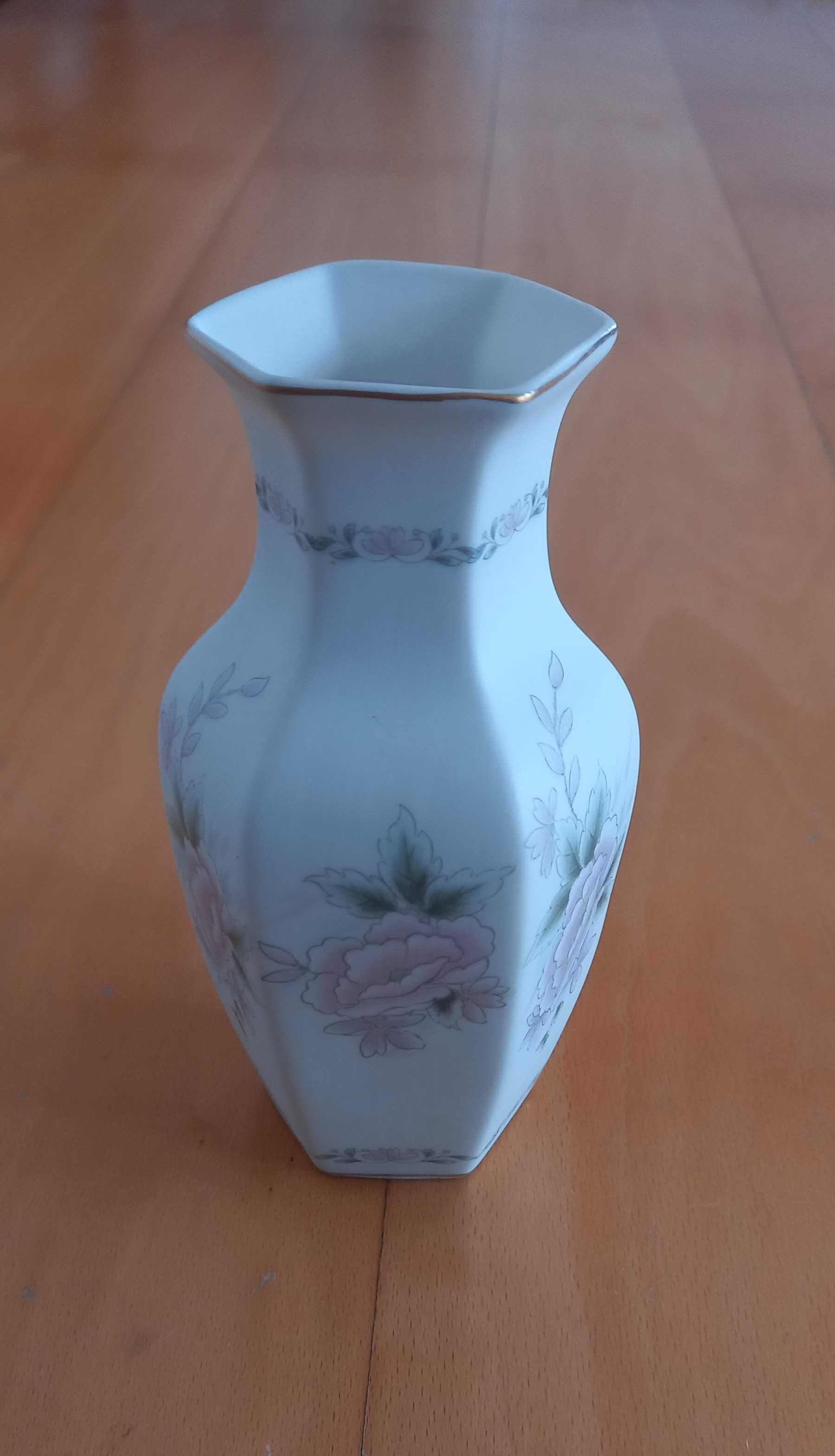 Peça Decorativa com flores