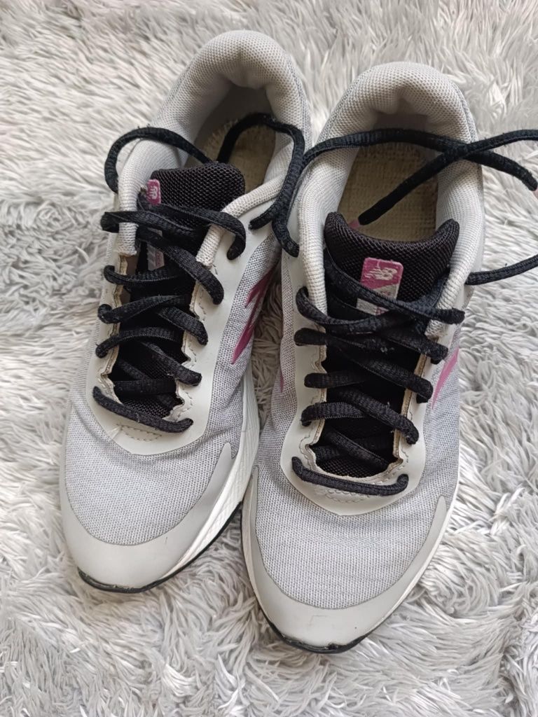 Adidasy new balance