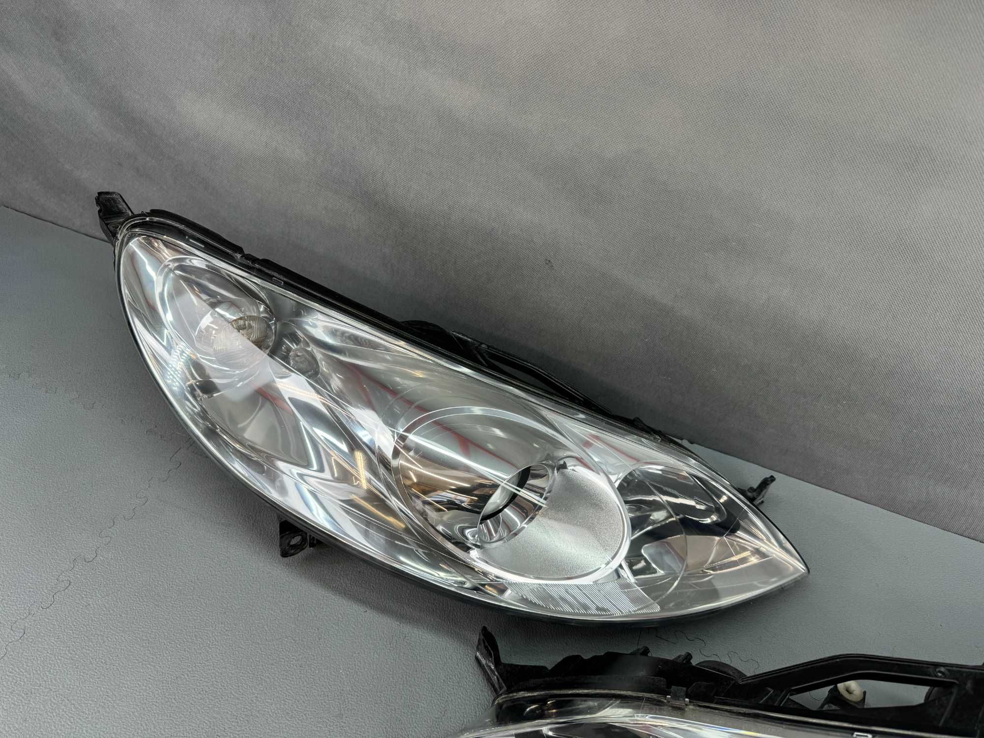Peugeot 407 Sedan SW Lampy Przednie XENON Lewa + Prawa Komplet Europa