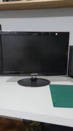 Troco/ vendo Monitor Samsung 19" LED monitor B1930N