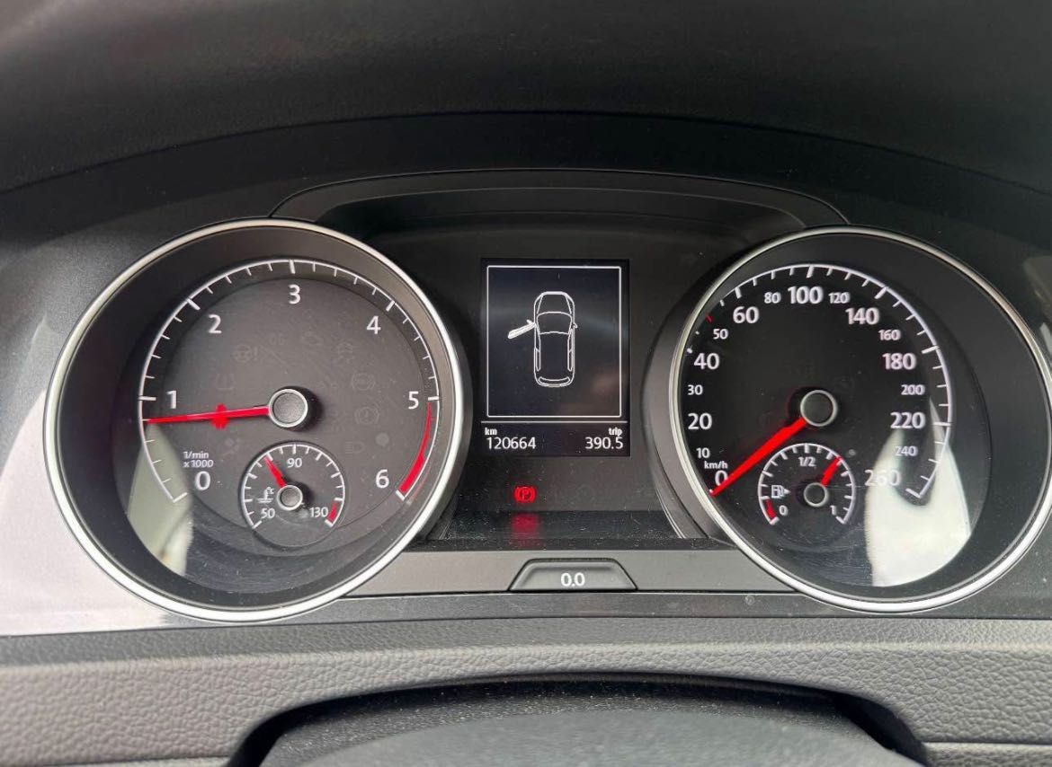 VW Golf 7 1.6 TDI Trendline * TOP *120 mil*