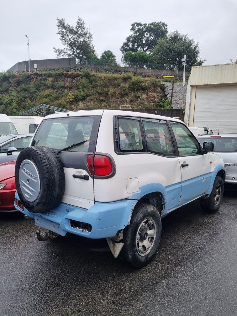 Nissan Terrano II 2.7 TDi de 2004 para peças