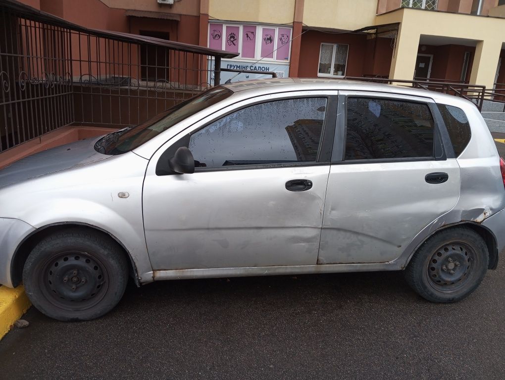 Автомобіль Chevrolet aveo