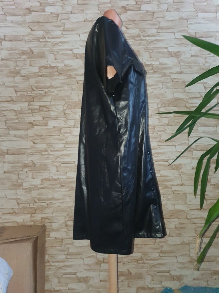 Nowa długa czarna sukienka oversize skórzana zapinana guziki Bik Bok L