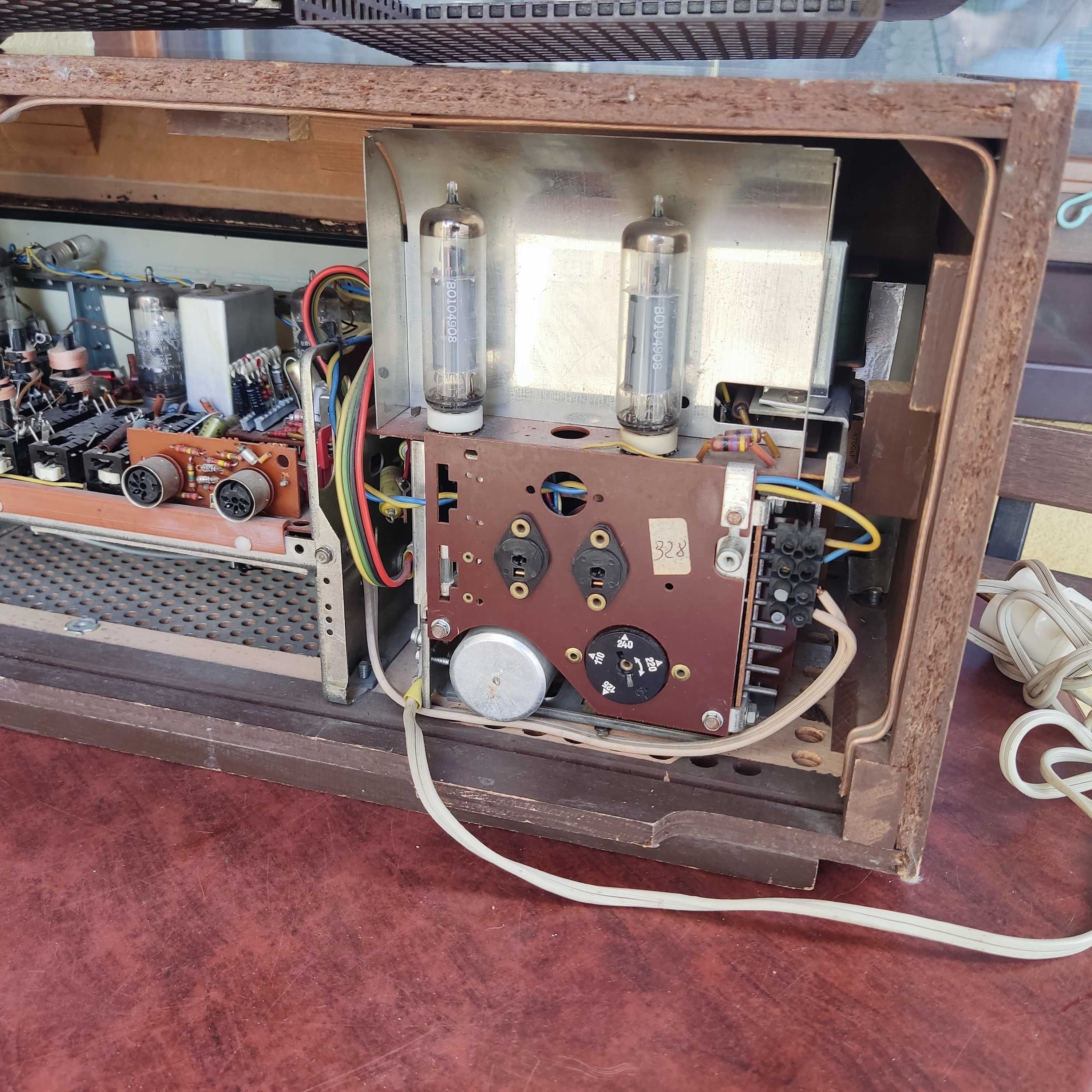 Amplituner Telefunken 2500 concerto