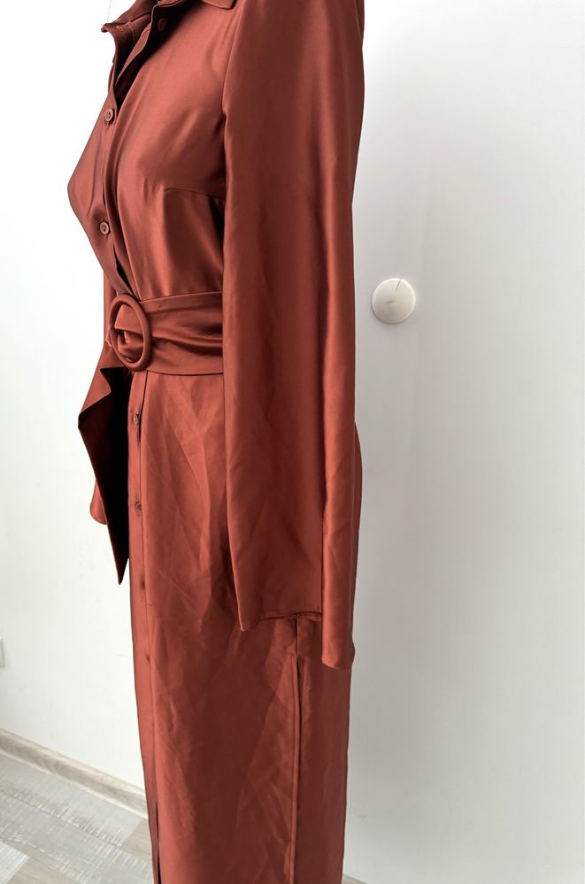 ASOS satynowa sukienka midi