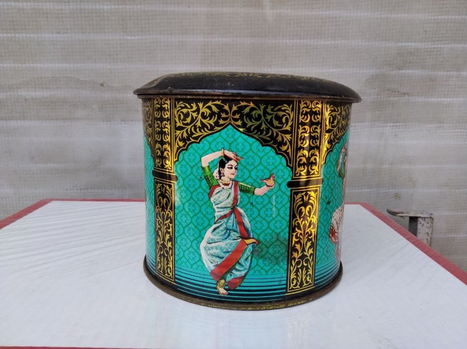 Жестяная банка коробка от индийского чая J.V.Gokal & Co СССР