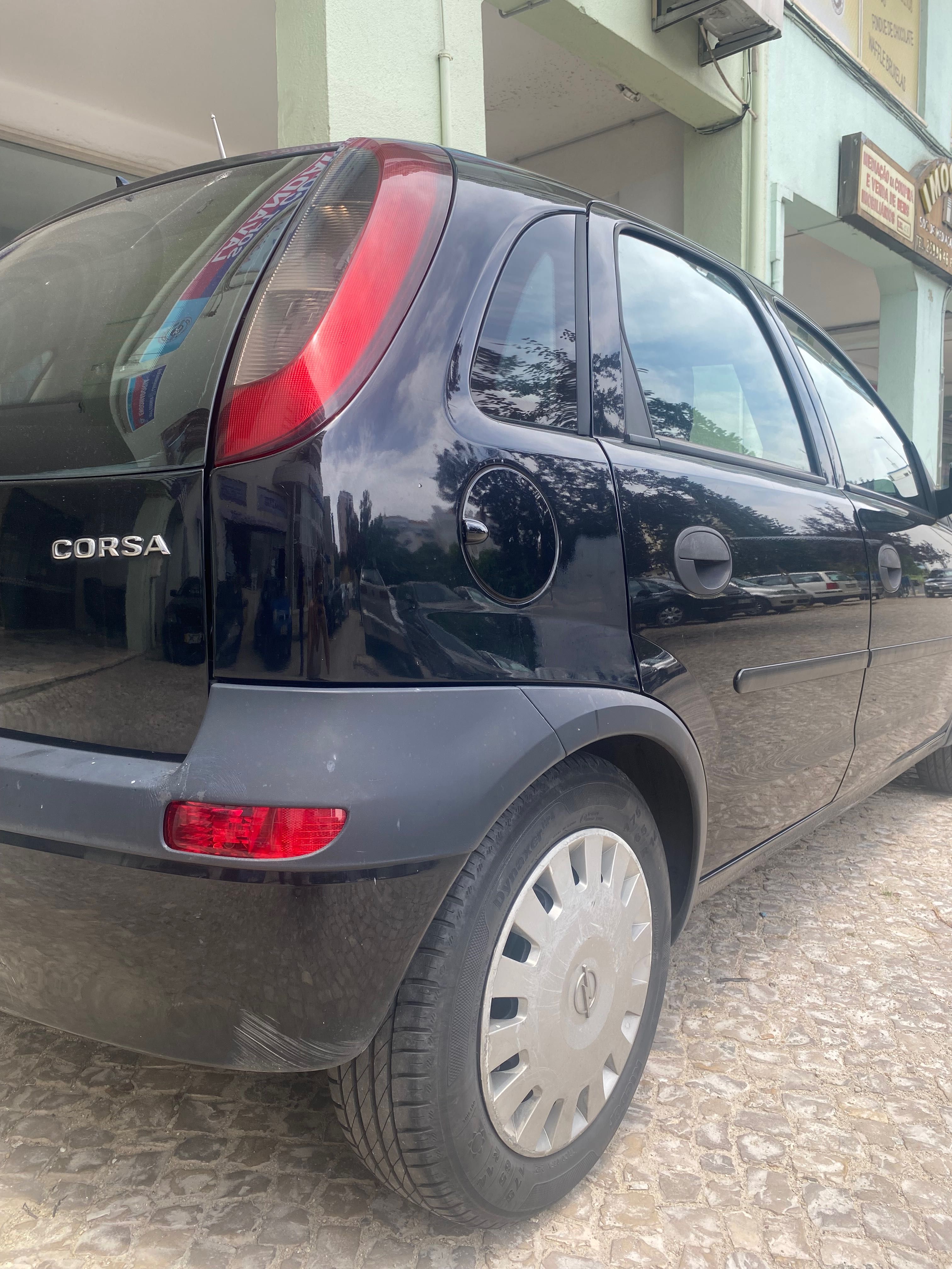 Opel corsa C 1.0 - 143.000km
