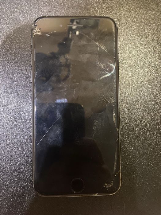 Iphone 8 побитый