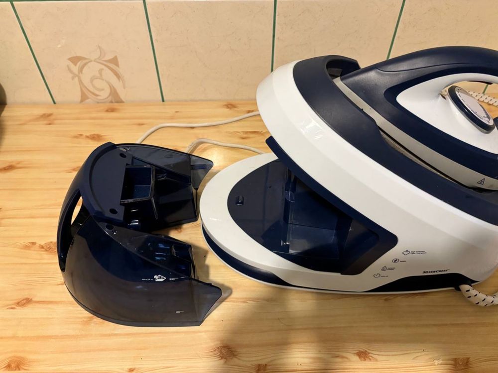 SILVERCREST® Żelazko ze stacją parową SDBSB 3000 A1, 3000 W