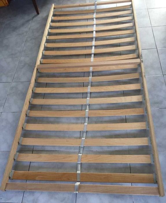 Estrado IKEA 90x200 - Cama solteiro