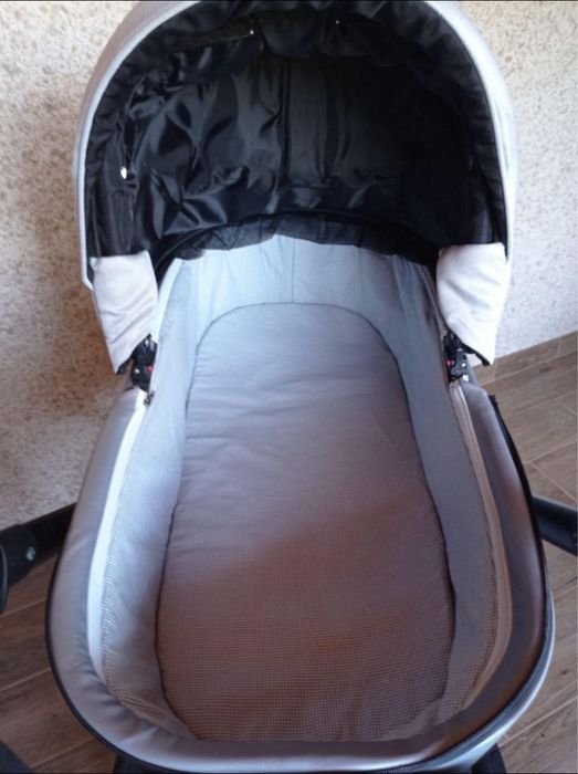 Продам коляску Ozon riko