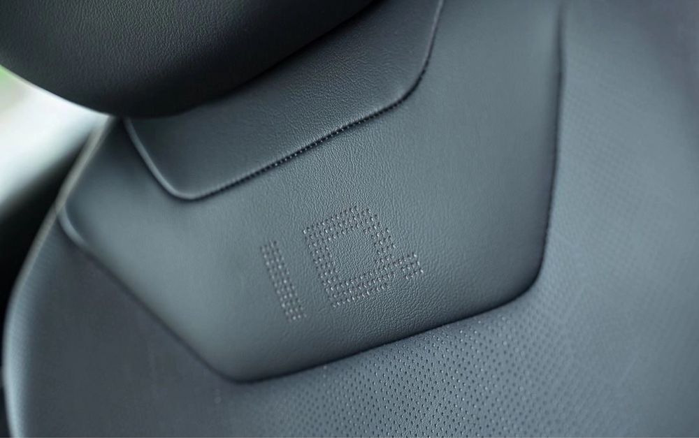 volkswagen ID 4  2021 року