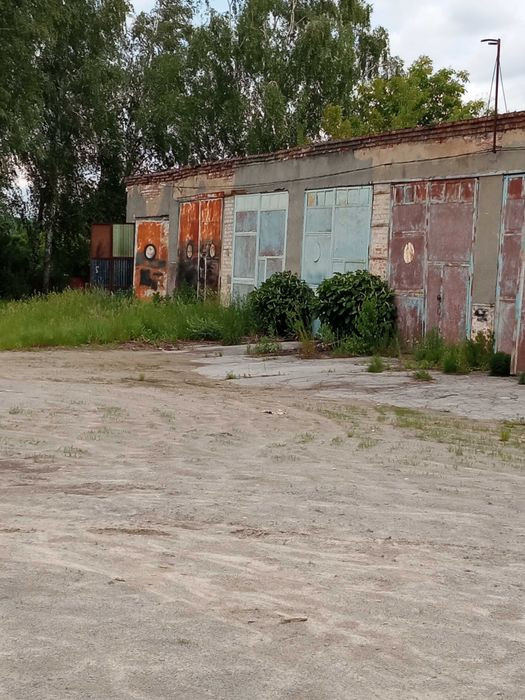 Комплекс будівель 1727кв.м 1,7га під виробництво,склади,гаражі Звягель