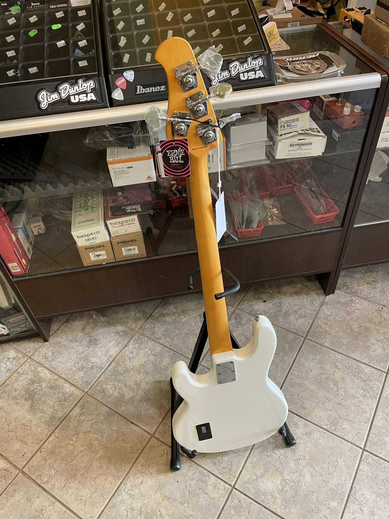 Gitara basowa Sterling RAY24 CA (OWH-M1)