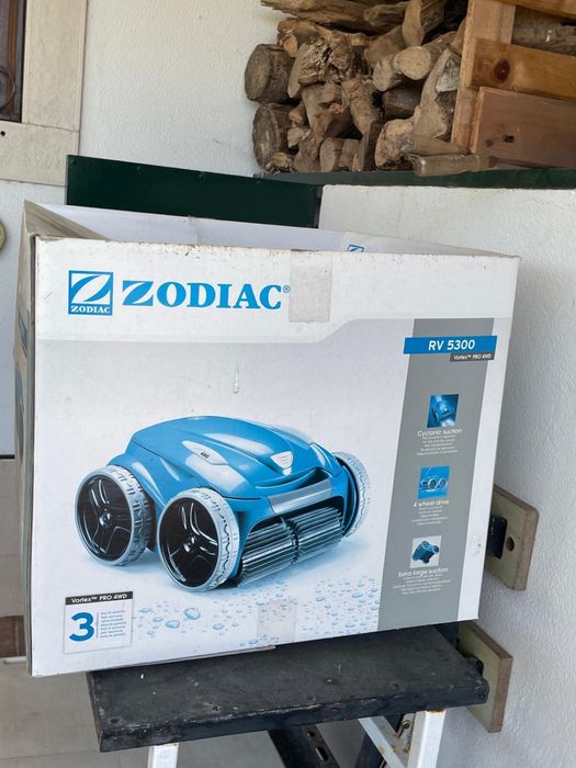 Robot de piscina Zodiac RV 5300 usado
