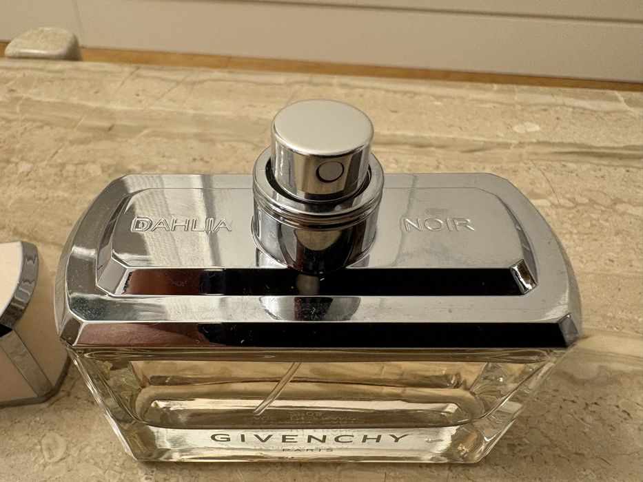 Givenchy Dahlia Noir 50ml EDT UNIKAT!