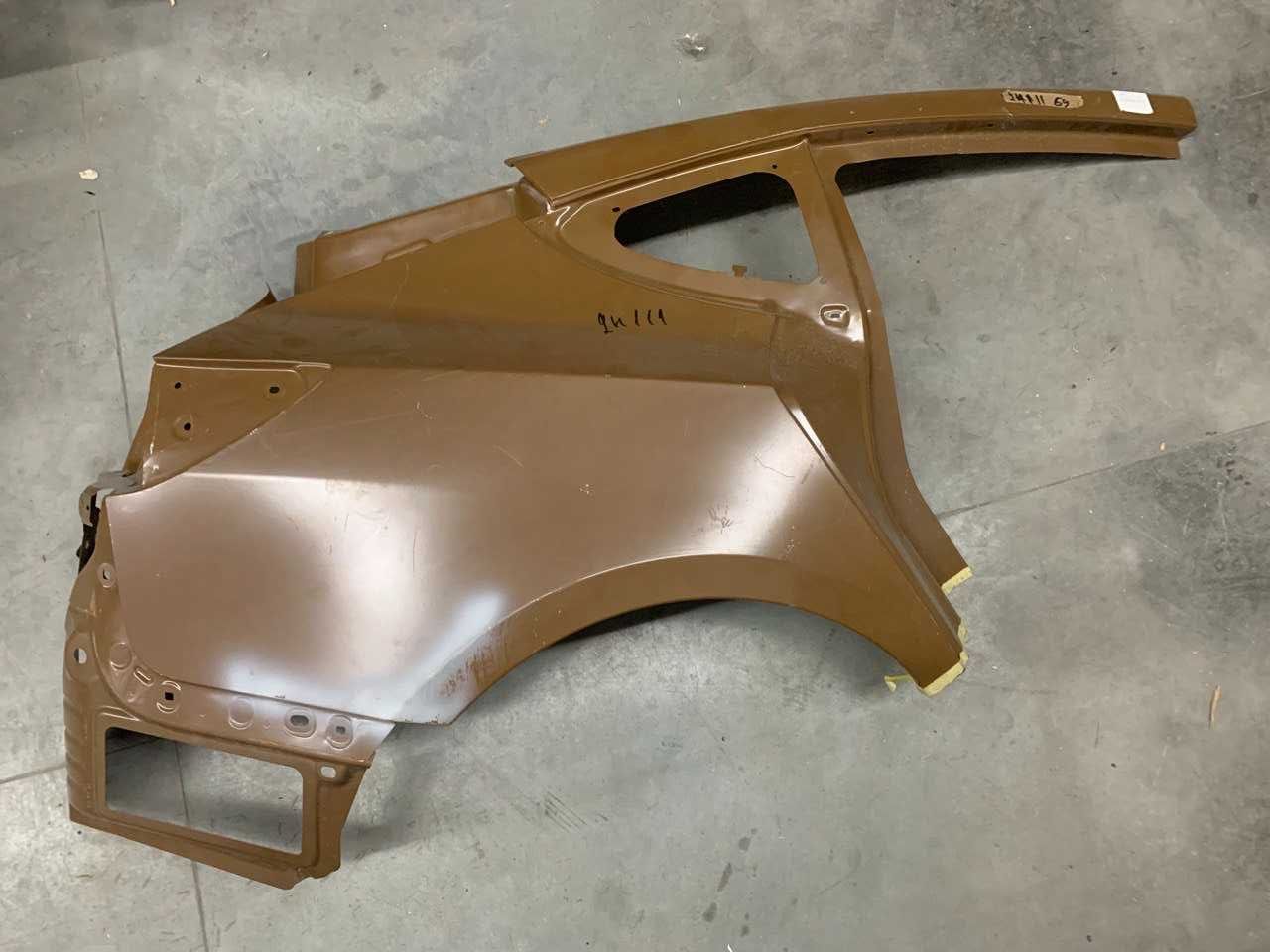 Крыло заднее правое Tesla Model 3