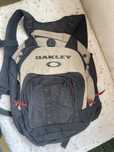 Mochila Oakley preta