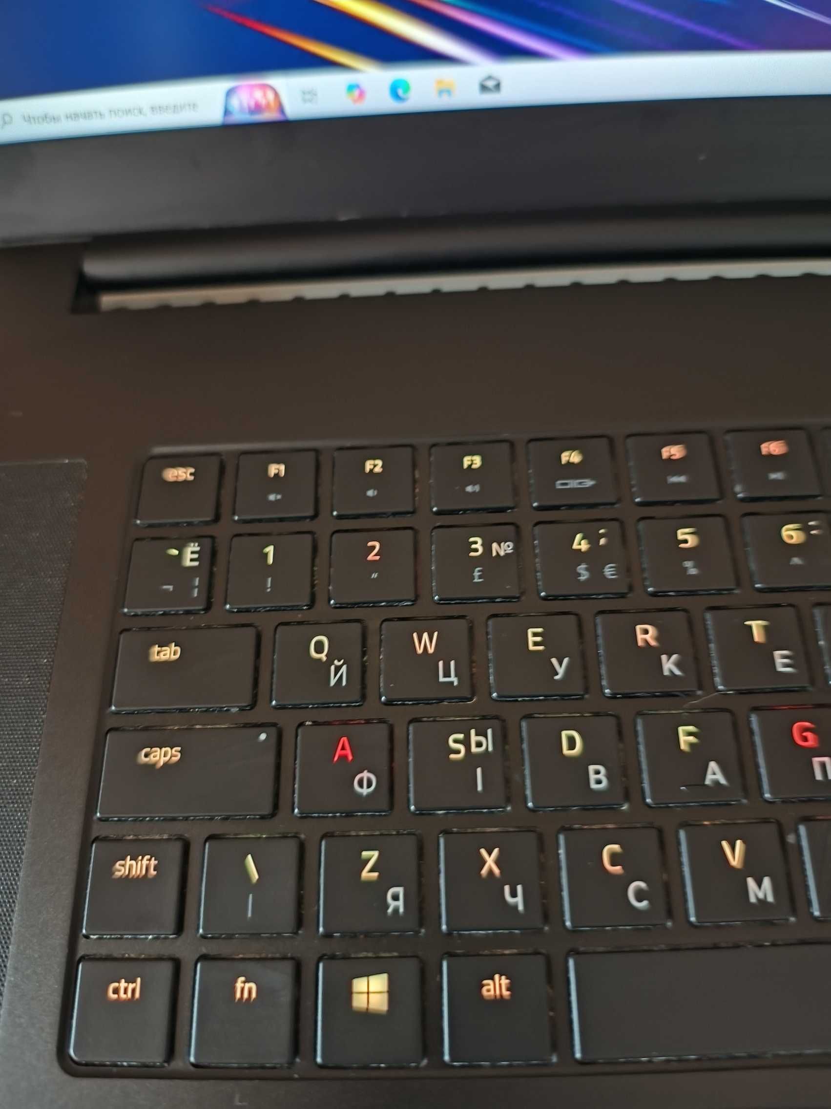 Razer Blade Pro 17  i7-8750H 64Gb nVIDIA RTX2070 Max-Q 8Gb SSD1T 300Hz