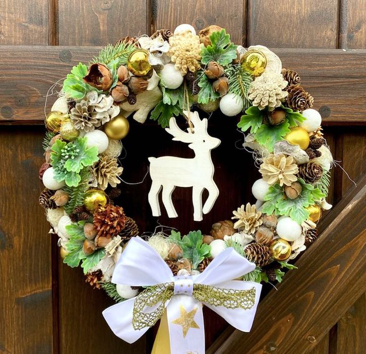 Naturalny wianek świąteczny na drzwi, biały, złoty, jasny