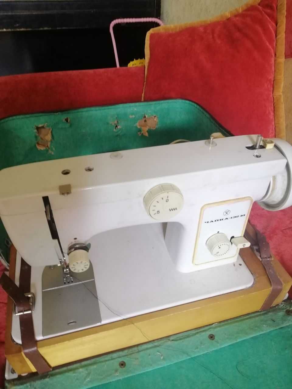 Продам машинку для шиття Чайка 132М