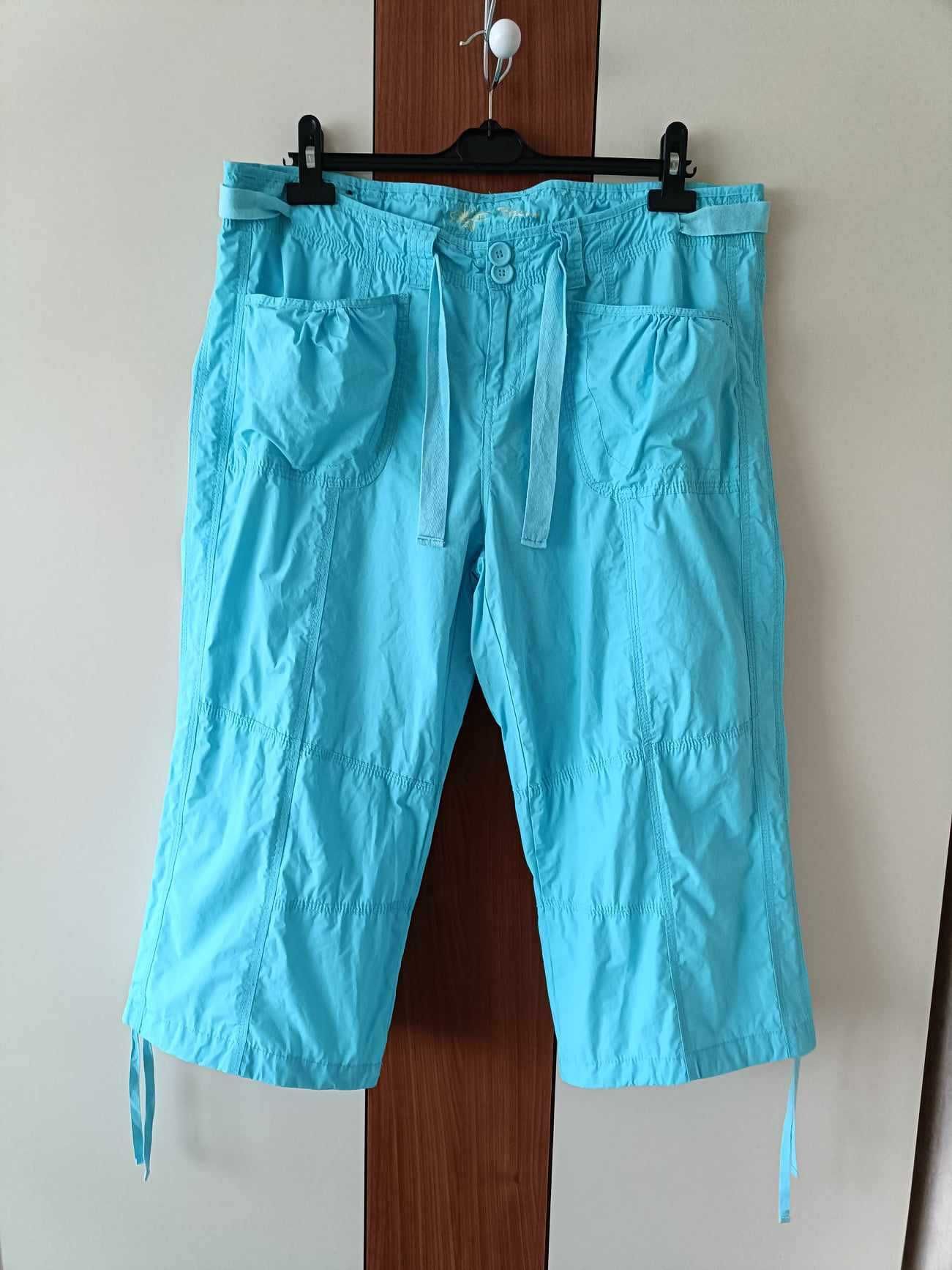 Spodnie rybaczki niebieskie   -- r --  46