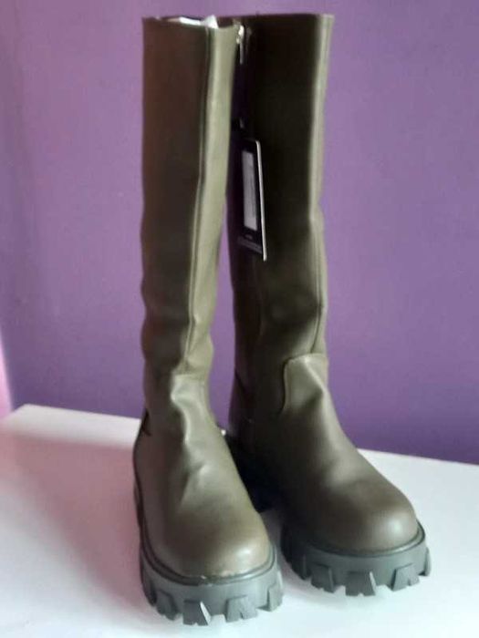 Prettylittlething kozaki khaki 41